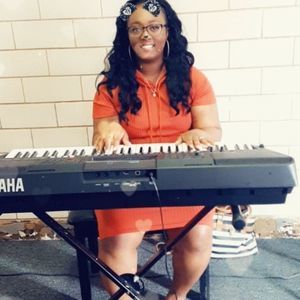 Meet your Posher, Naomi